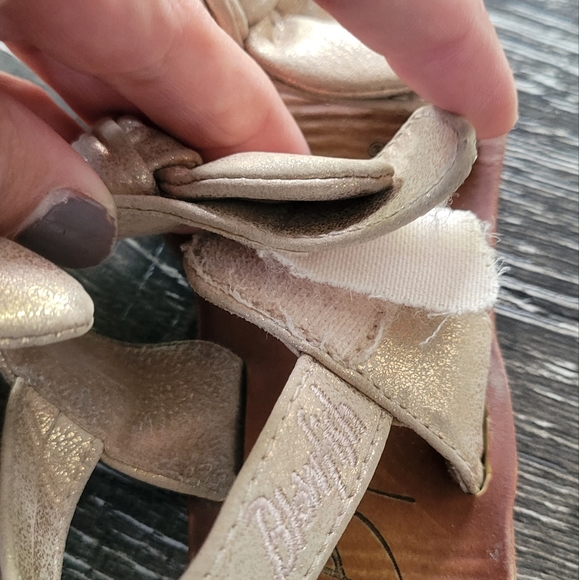 Sandals - Picture 3 of 3